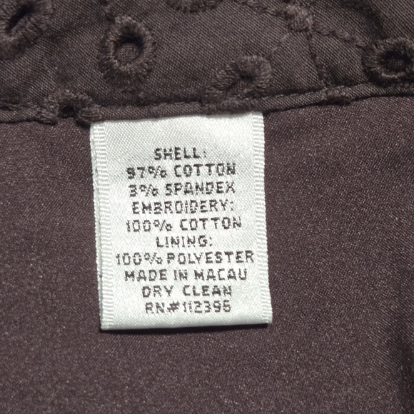 Talbots Stretch Vintage Chocolate Brown Embroidered Eyelet Capri Pants Size 10 - Picture 5 of 8